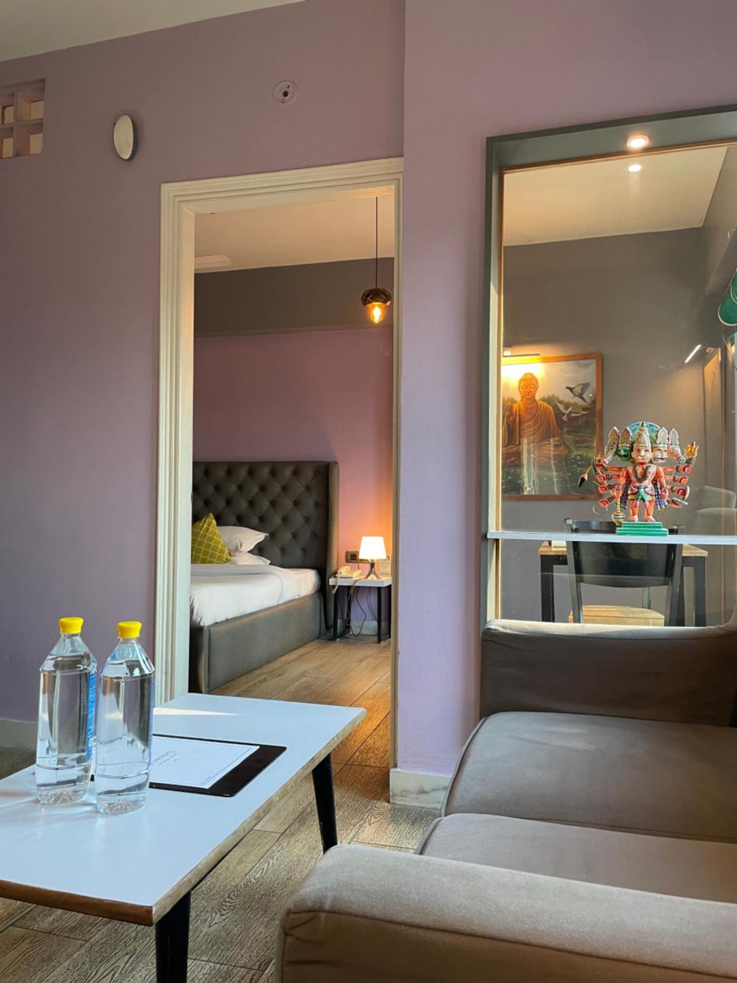 Via Varanasi-A Boutique Hotel מראה חיצוני תמונה
